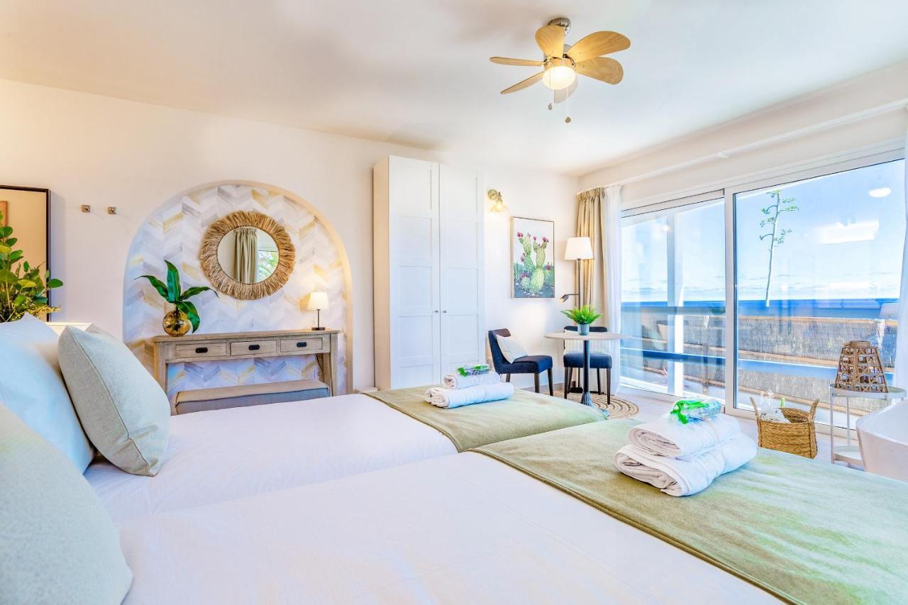 צ'ארקו דל פאלו Boutique Beach Villa By Lanzarote Retreats - Private Pool - 1 Min Walk To Sea Pool מראה חיצוני תמונה