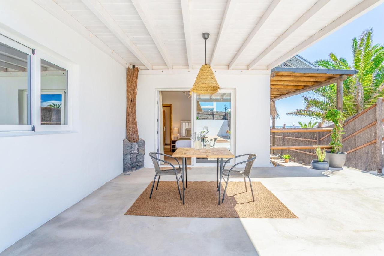 צ'ארקו דל פאלו Boutique Beach Villa By Lanzarote Retreats - Private Pool - 1 Min Walk To Sea Pool מראה חיצוני תמונה
