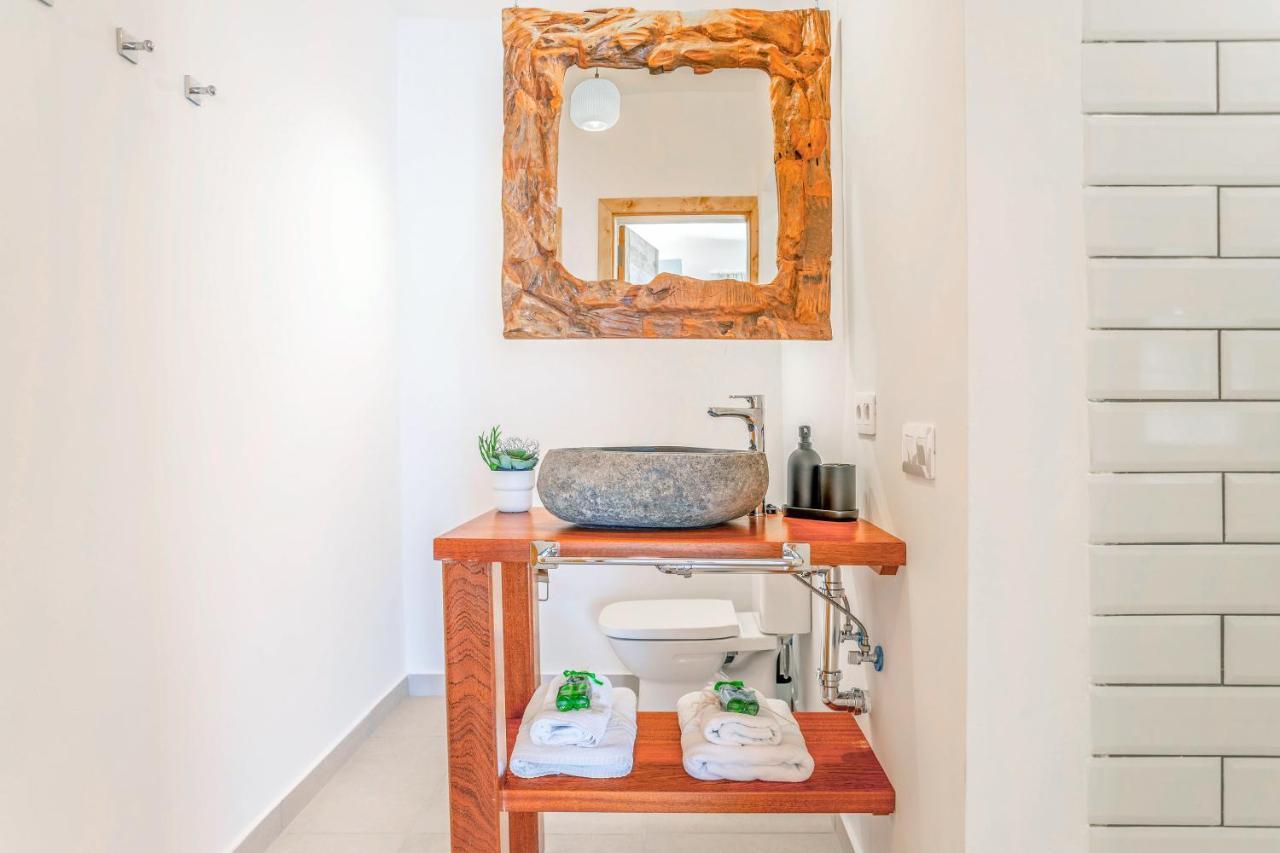 צ'ארקו דל פאלו Boutique Beach Villa By Lanzarote Retreats - Private Pool - 1 Min Walk To Sea Pool מראה חיצוני תמונה